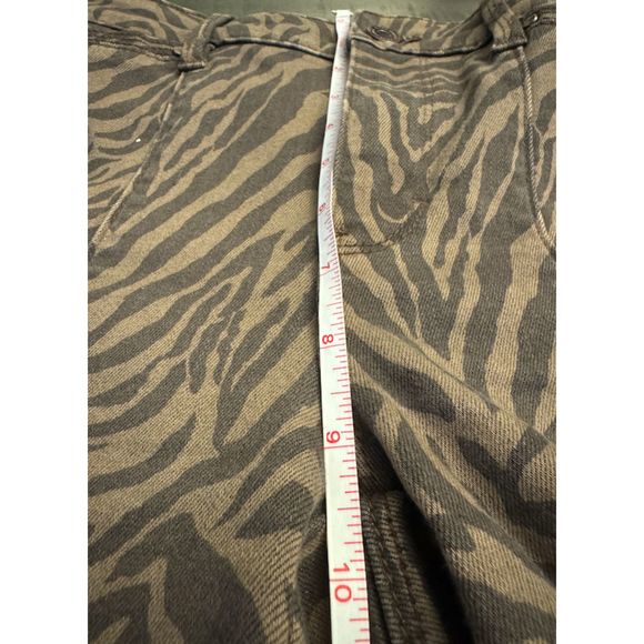 White House Black Market Zebra Print Skinny Crop Zip Ankle Sz 6 - Picture 12 of 13